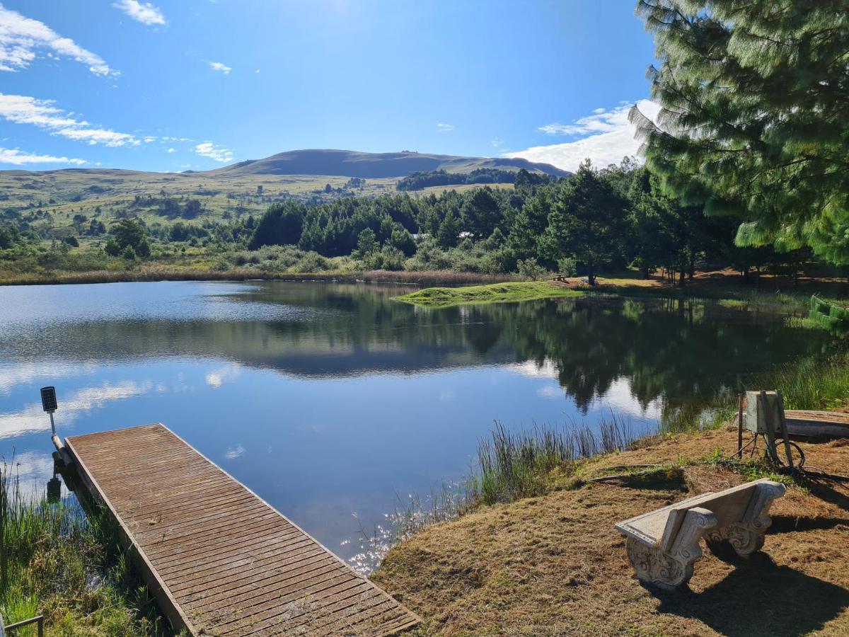 Ukutula Resort Dullstroom Bagian luar foto