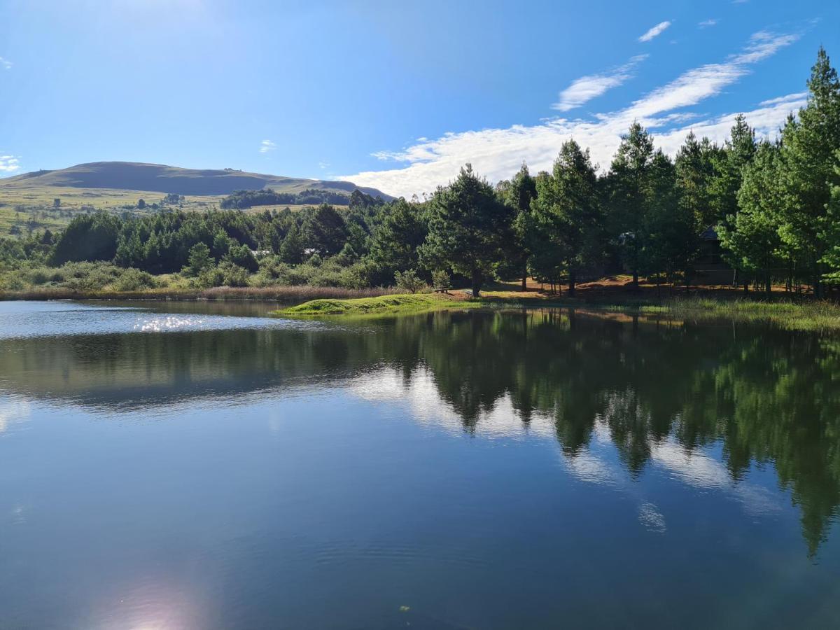 Ukutula Resort Dullstroom Bagian luar foto